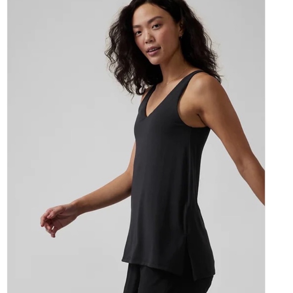 NWT Athleta Essence Support Tank!